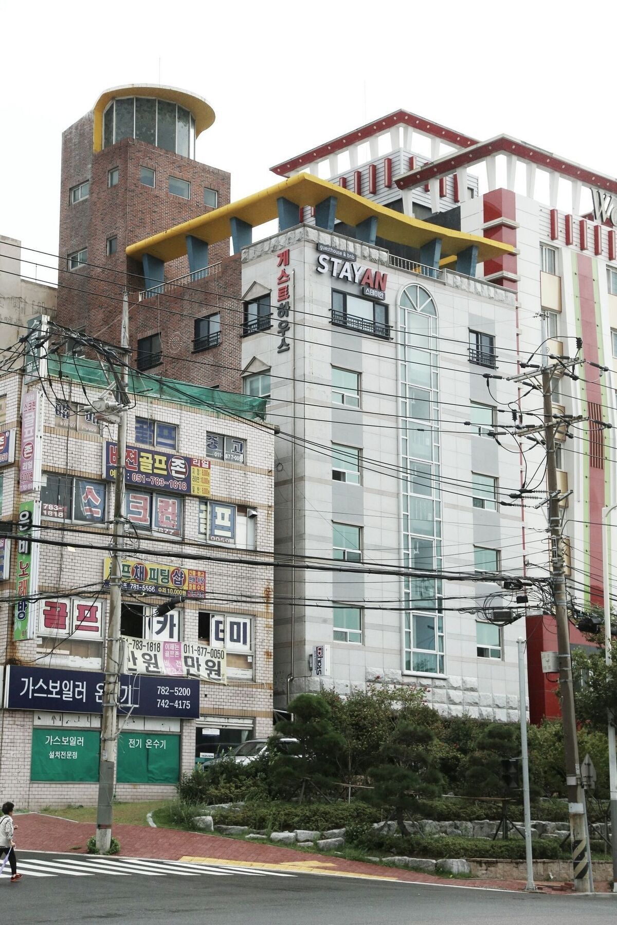 Stayan Guesthouse And Bnb Busan Exterior foto